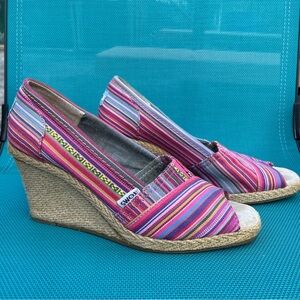 Tom’s wedge espadrilles